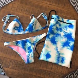 Triangl Tie Dye bikini